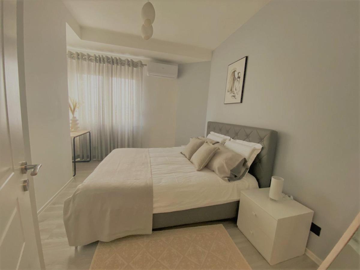Cozy Central Tirana Apartments Buitenkant foto